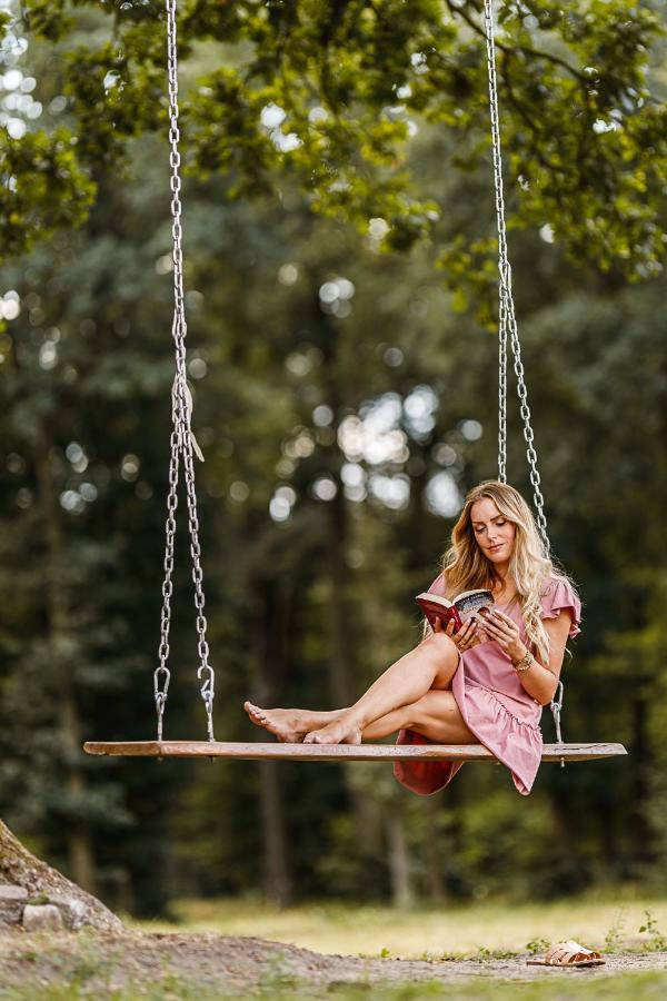 Palac Dabrowka Rawicz ภายนอก รูปภาพ